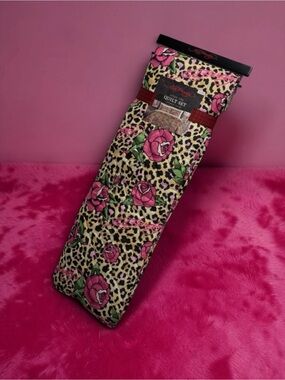 Ed Hardy Pink Rose Leopard Print Quilt Set